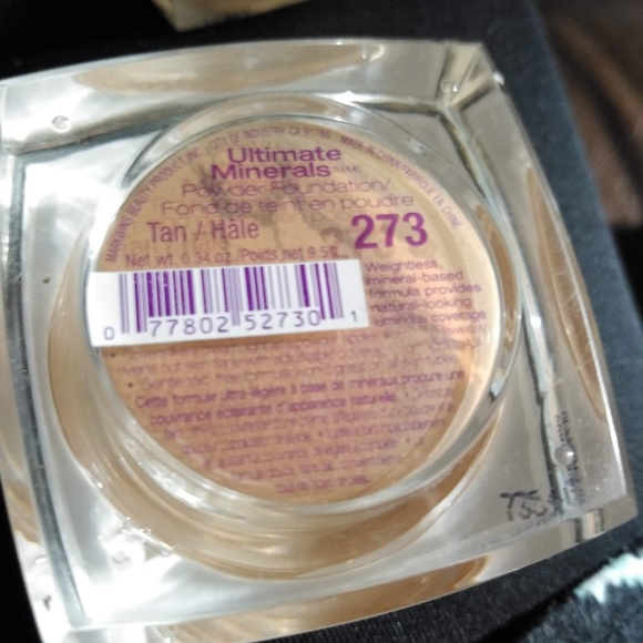 Wet n Wild loose powder lot of 2 color Tan - Picture 2 of 2